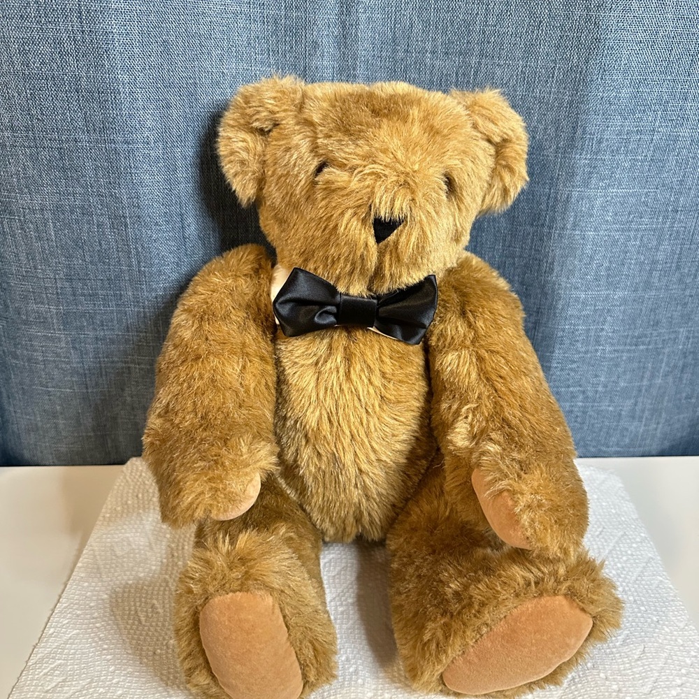 Handmade Authentic Vermont Black Bow Tie Teddy Bear #3261